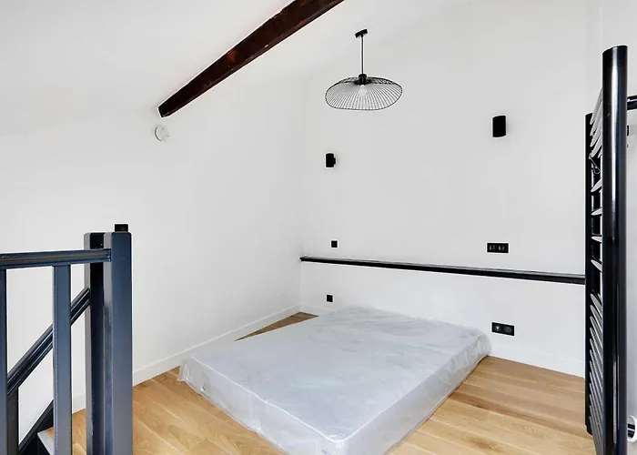 Charming With Ac -rue Des Archives- Le Marais Apartment