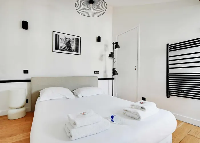 Charming With Ac -rue Des Archives- Le Marais